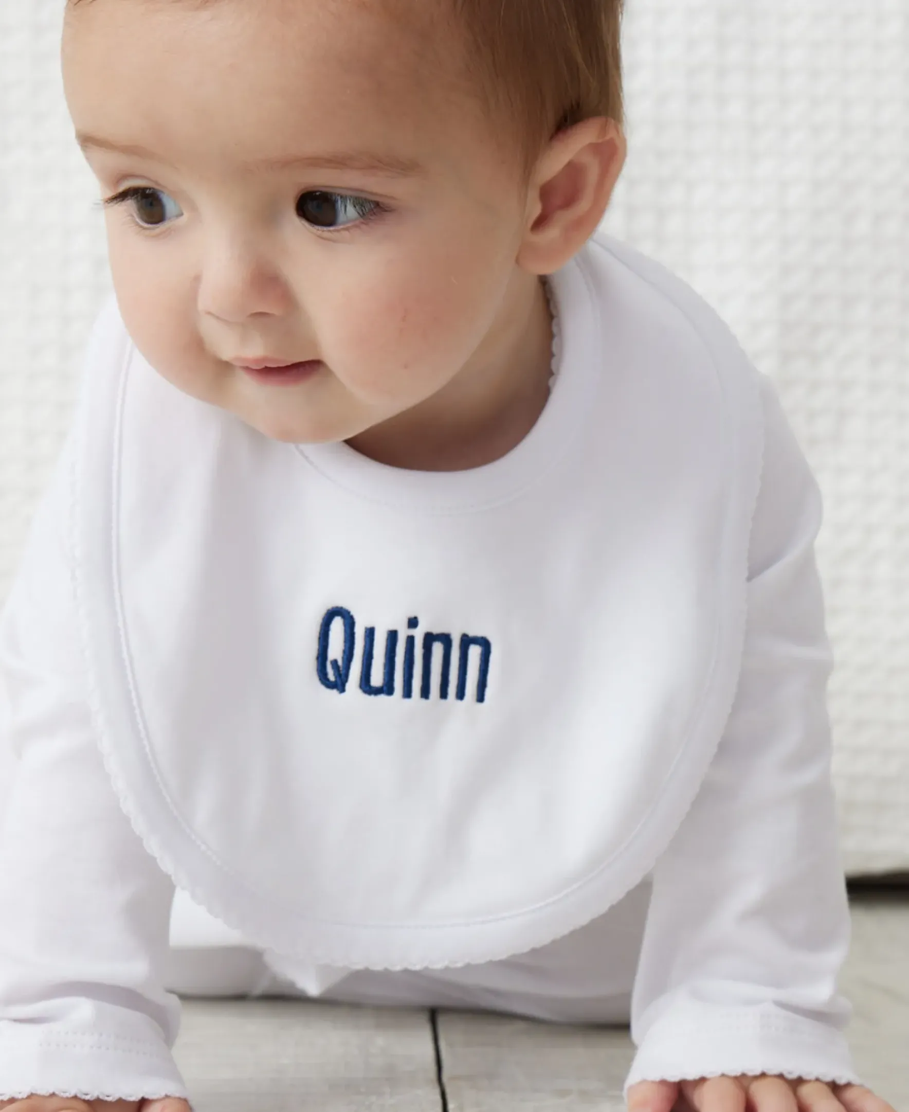 Kissy Kissy Personalized White Kissy Basics Bib> Bibs|White Basics