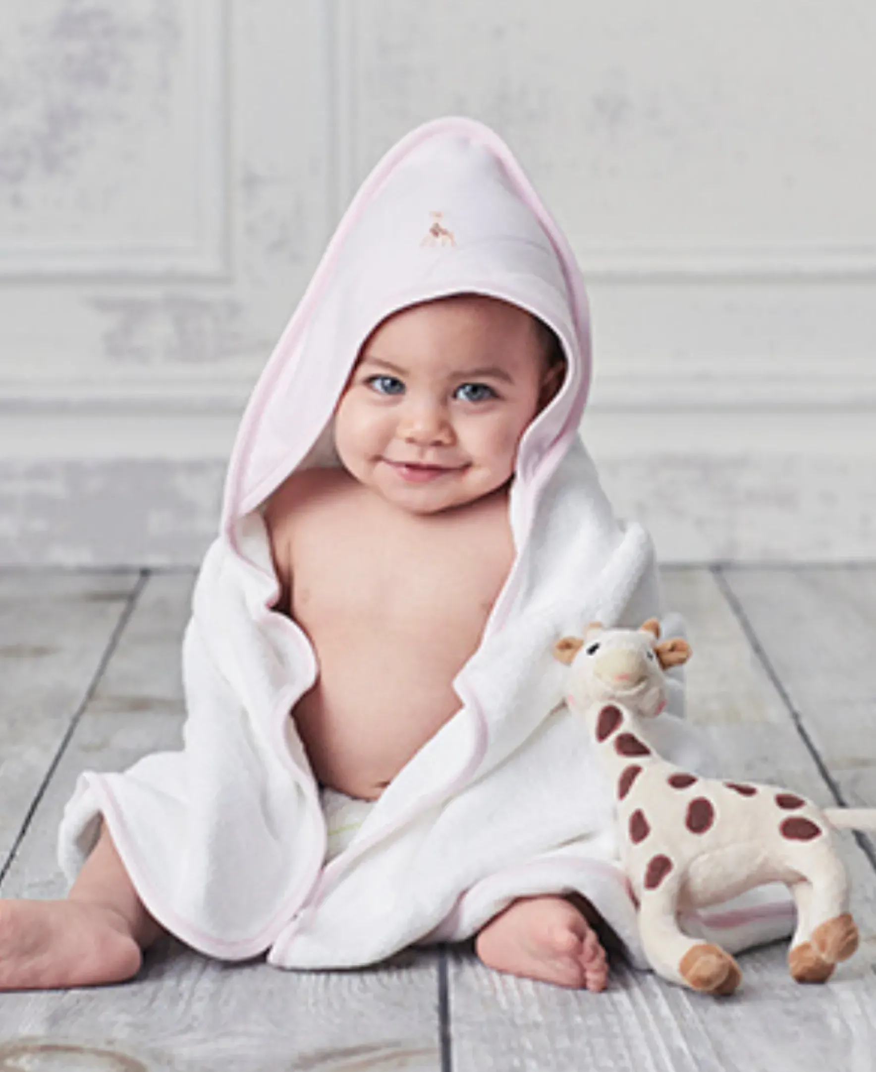 Kissy Kissy Sophie la girafe Pink Hooded Towel & Mitt Set> Hooded Bath Towels|Classic Collections